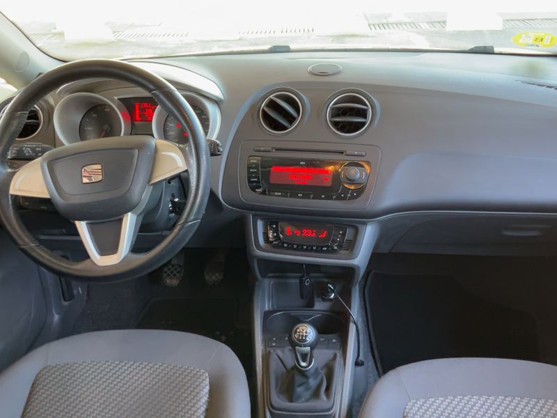 Seat Ibiza 1.6 TDI Good Stuff 2010 – снимка 17