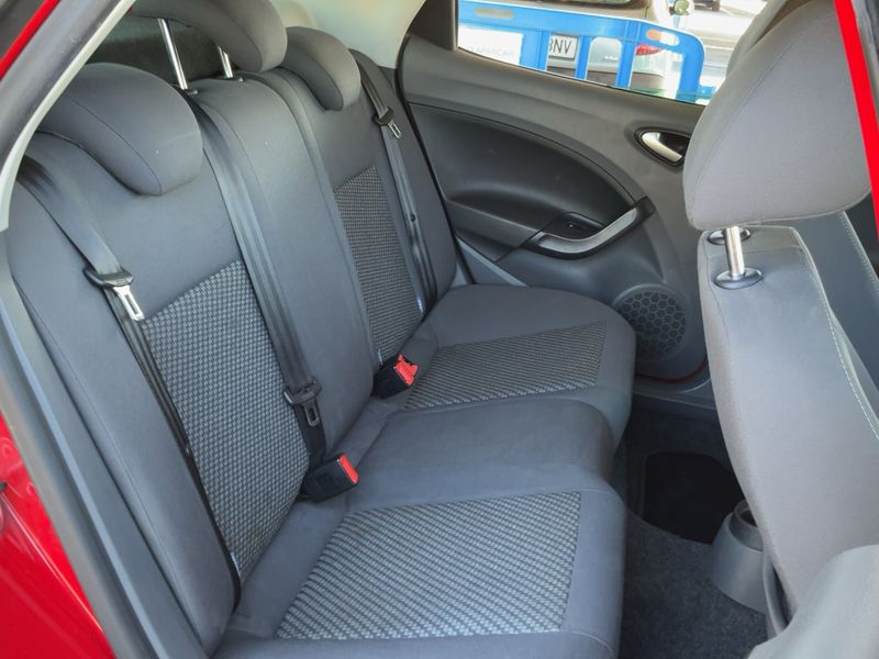 Seat Ibiza 1.6 TDI Good Stuff 2010 – снимка 19