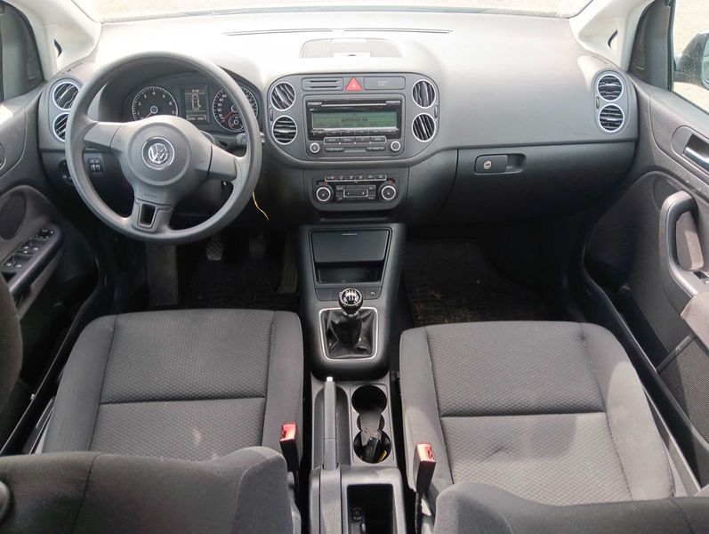 Volkswagen Golf VI Plus 1.2 TSI Trendline BlueMotion Tech 2010 – снимка 10