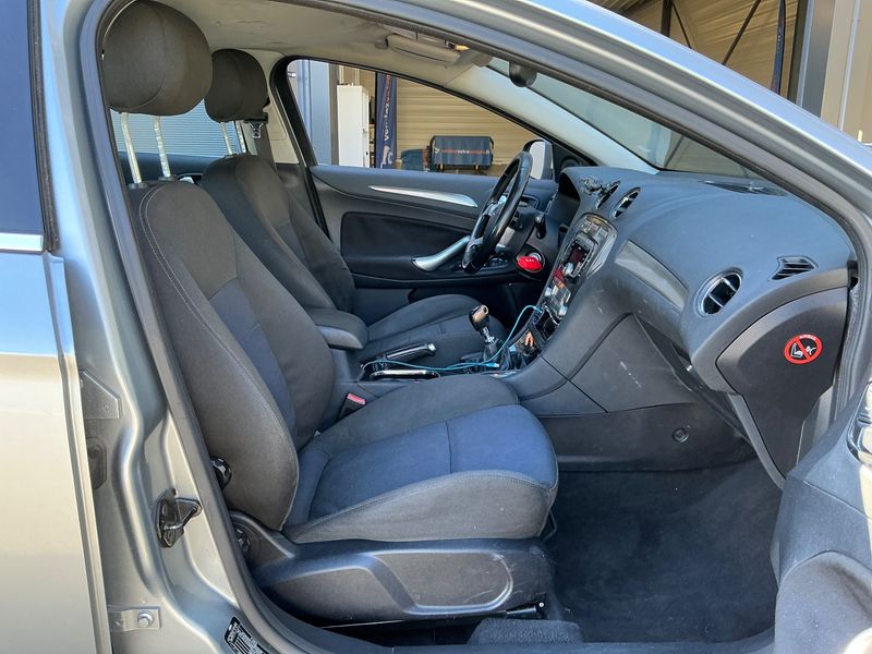 Ford Mondeo 2.0 TDCi Titanium 2008 – снимка 3