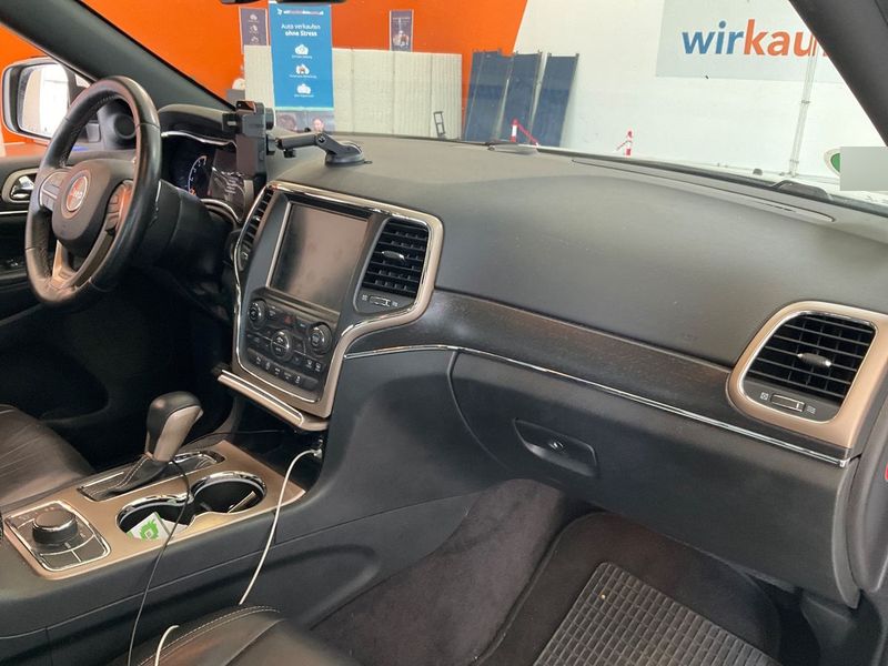 Jeep Grand Cherokee 3.0 CRD Limited 2016 – снимка 37