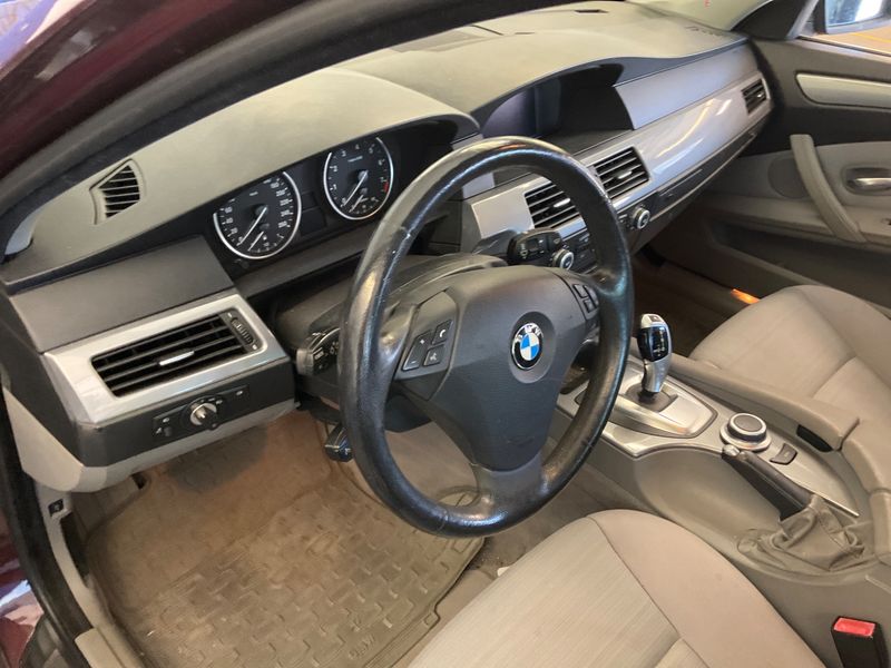 BMW 5er 525i xDrive 2008 – снимка 31