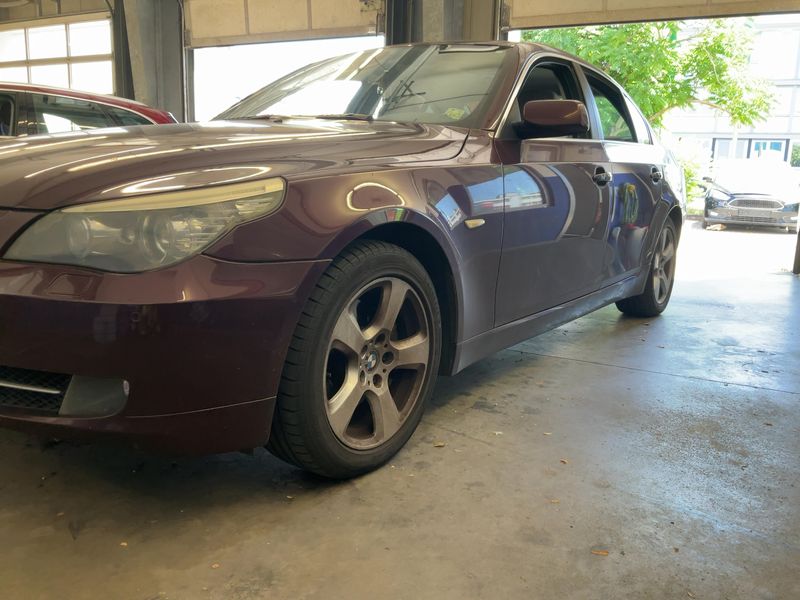 BMW 5er 525i xDrive 2008 – снимка 2