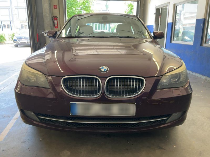 BMW 5er 525i xDrive 2008 – снимка 14