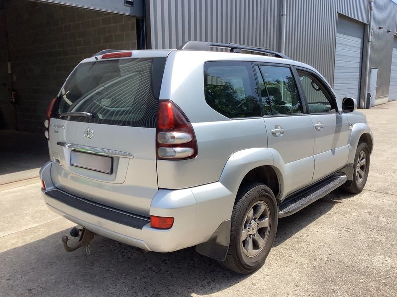 Toyota Land Cruiser 3.0 D-4D 2009 – снимка 8