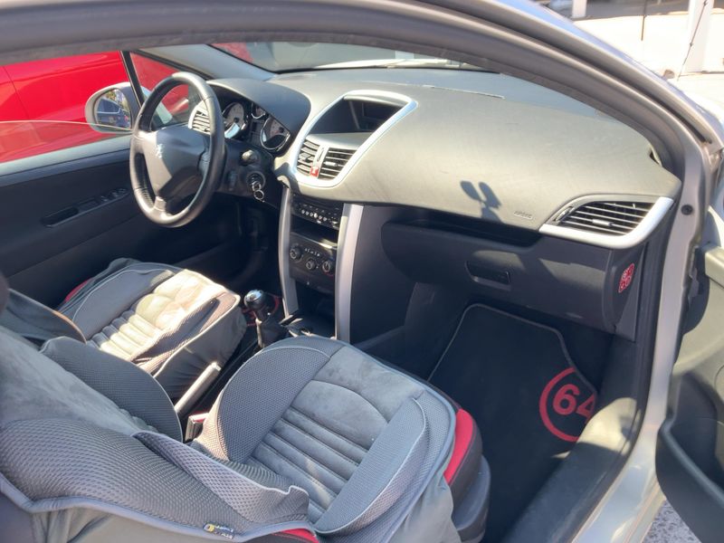 Peugeot 207 1.6 HDi Serie 64 2011 – снимка 17