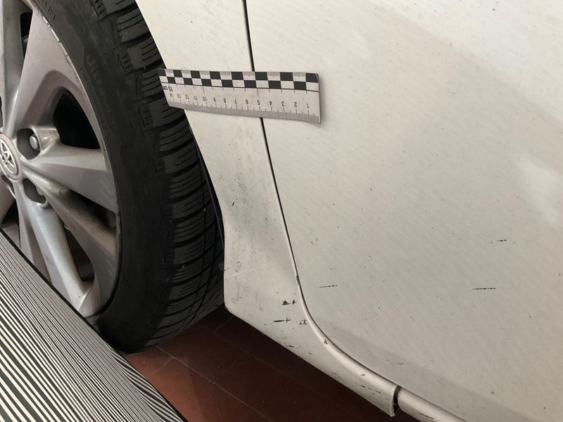 Toyota Auris 1.8 Hybrid Lounge 2014 – снимка 22