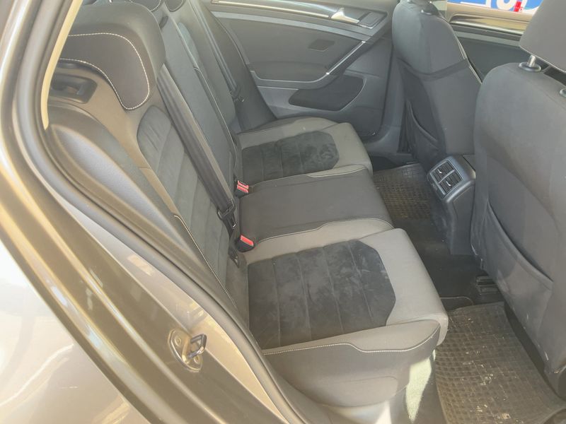 Volkswagen Golf VII 2.0 TDI Highline BlueMotion Tech 2013 – снимка 19
