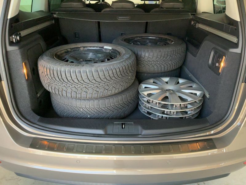 Volkswagen Sharan 2.0 TDI Cup BlueMotion Tech 2014 – снимка 16