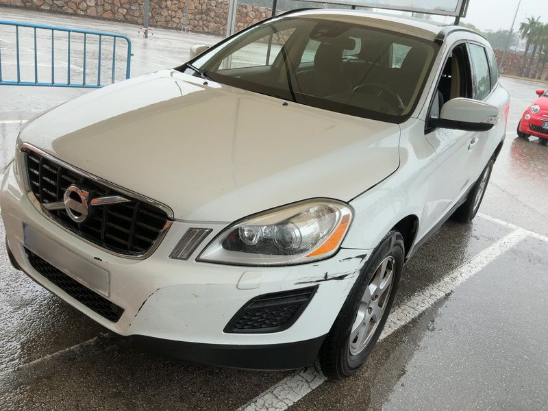 Volvo XC60 2.0 D3 Kinetic 2WD 2013 – снимка 1