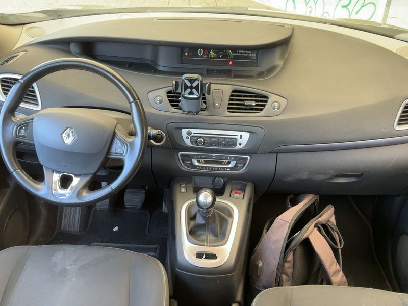 Renault Grand Scenic 1.5 dCi Energy Limited 2015 – снимка 17