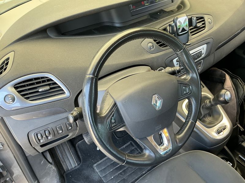 Renault Grand Scenic 1.5 dCi Energy Limited 2015 – снимка 32