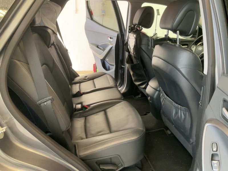 Hyundai Santa Fe 2.2 CRDi Style 4WD 2016 – снимка 19