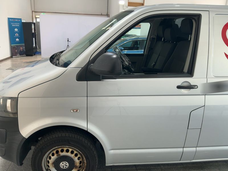 Volkswagen T5 Transporter 2.0 TDI Kasten 2014 – снимка 4