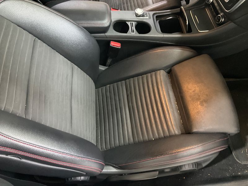 Mercedes-Benz GLA-Klasse GLA 200 d Premium 2018 – снимка 24