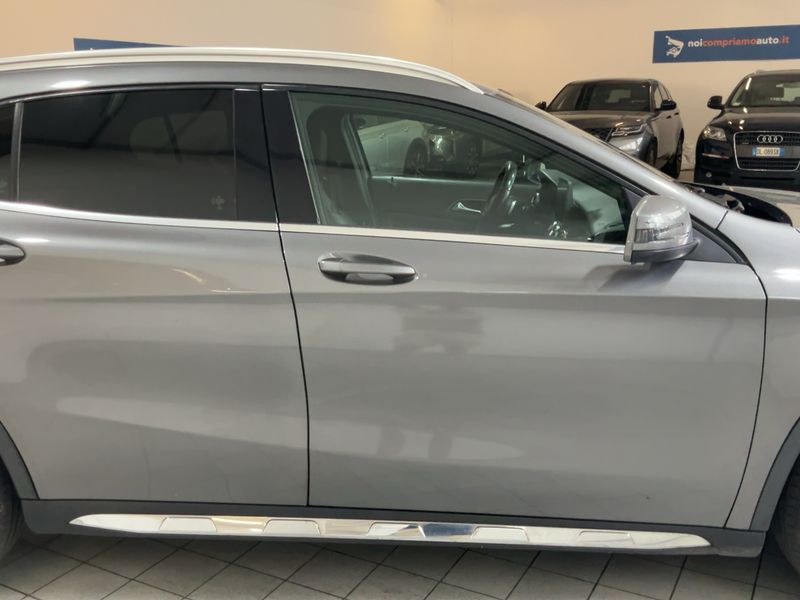 Mercedes-Benz GLA-Klasse GLA 200 d Premium 2018 – снимка 10