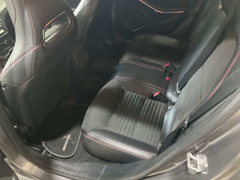 Mercedes-Benz GLA-Klasse GLA 200 d Premium 2018 – снимка 25