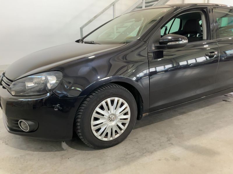 Volkswagen Golf VI 1.6 TDI Team BlueMotion Tech 2010 – снимка 2