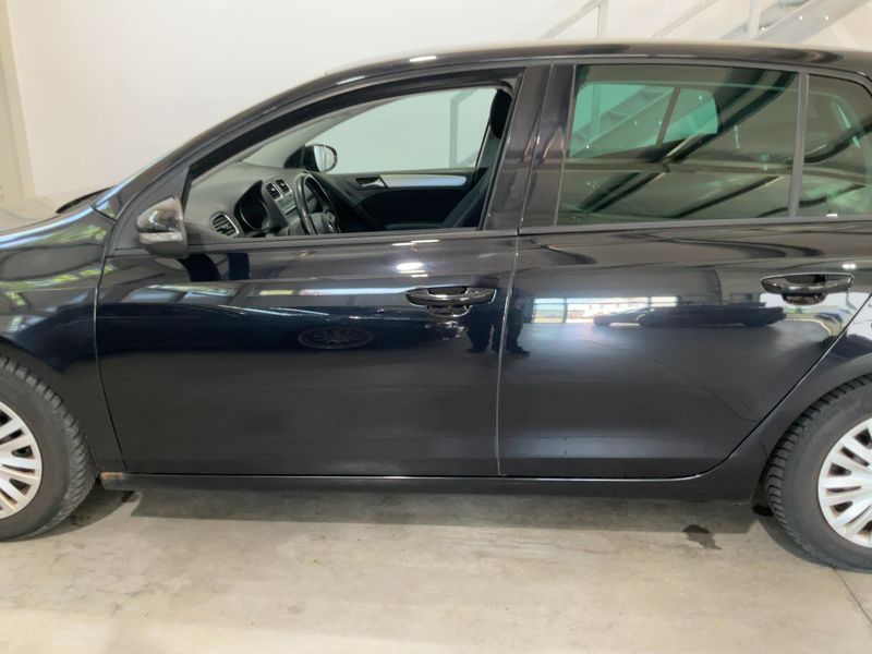 Volkswagen Golf VI 1.6 TDI Team BlueMotion Tech 2010 – снимка 4