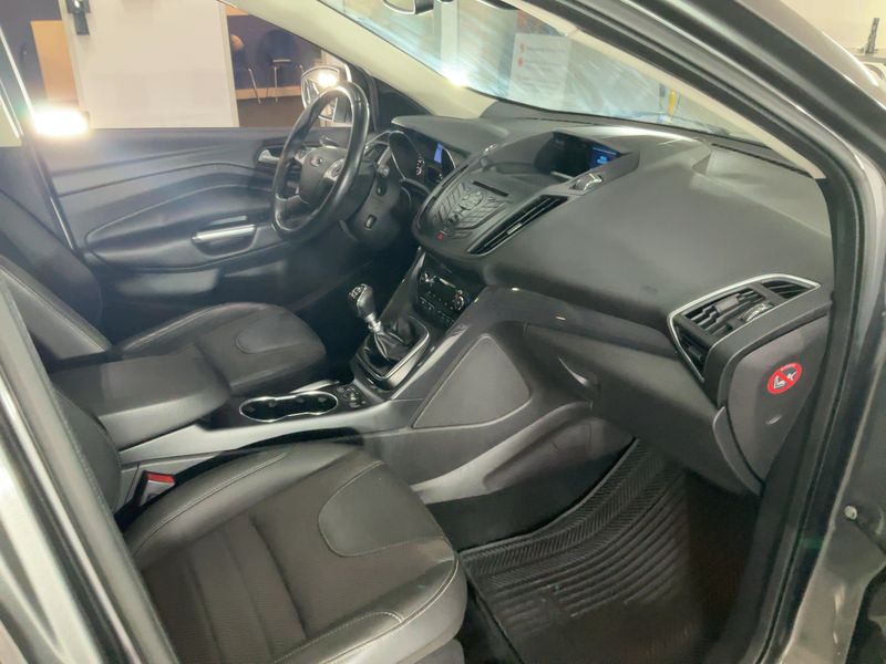 Ford Kuga 2.0 TDCi Titanium 2013 – снимка 17
