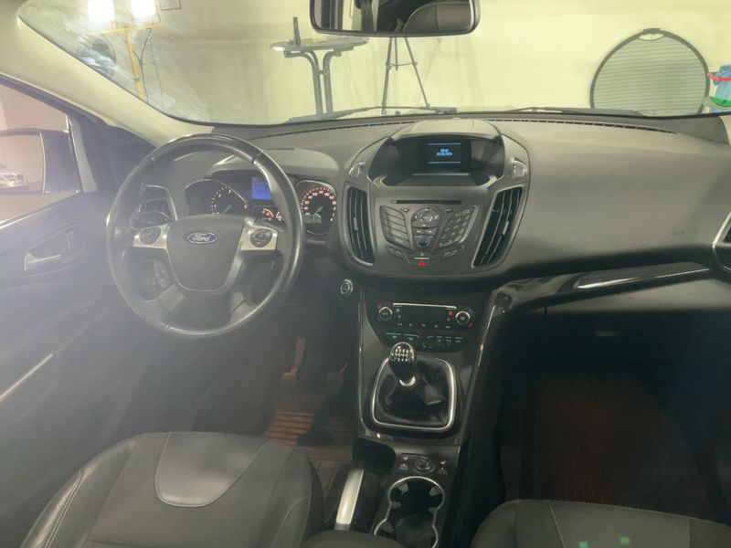 Ford Kuga 2.0 TDCi Titanium 2013 – снимка 18