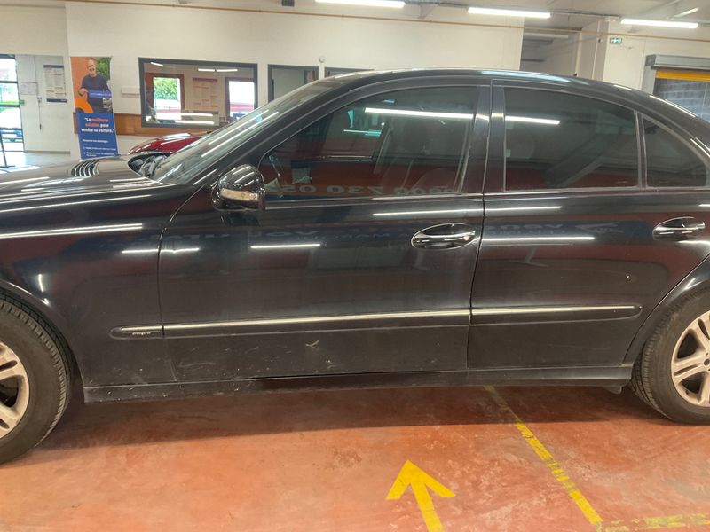 Mercedes-Benz E-Klasse E 220 CDI Avantgarde 2007 – снимка 4