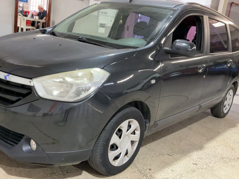 Dacia Lodgy 1.5 dCi Diesel Laureate 2013 – снимка 2