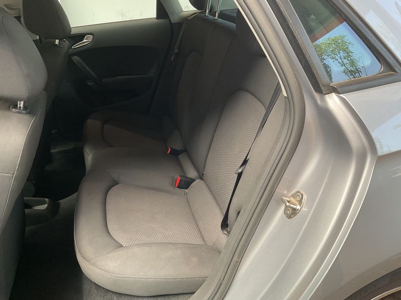Audi A1 Sportback 1.4 TDI 2015 – снимка 19