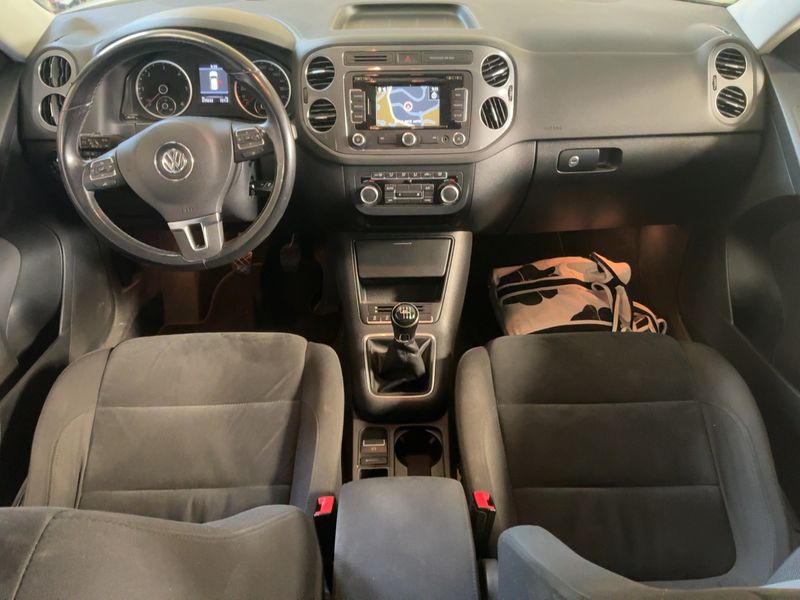 Volkswagen Tiguan 2.0 TDI Sportline Business BlueMotion Tech 2013 – снимка 17