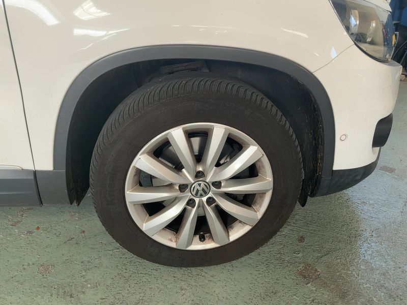 Volkswagen Tiguan 2.0 TDI Sportline Business BlueMotion Tech 2013 – снимка на щета 11