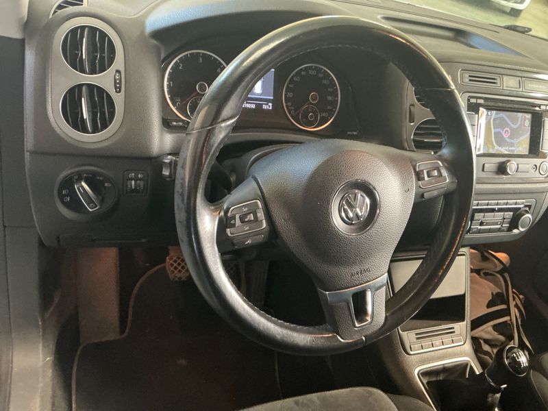 Volkswagen Tiguan 2.0 TDI Sportline Business BlueMotion Tech 2013 – снимка на щета 41