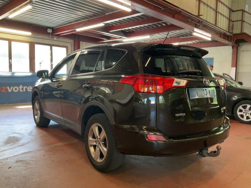 Toyota RAV 4 2.0 D-4D Life 2015 – снимка 6