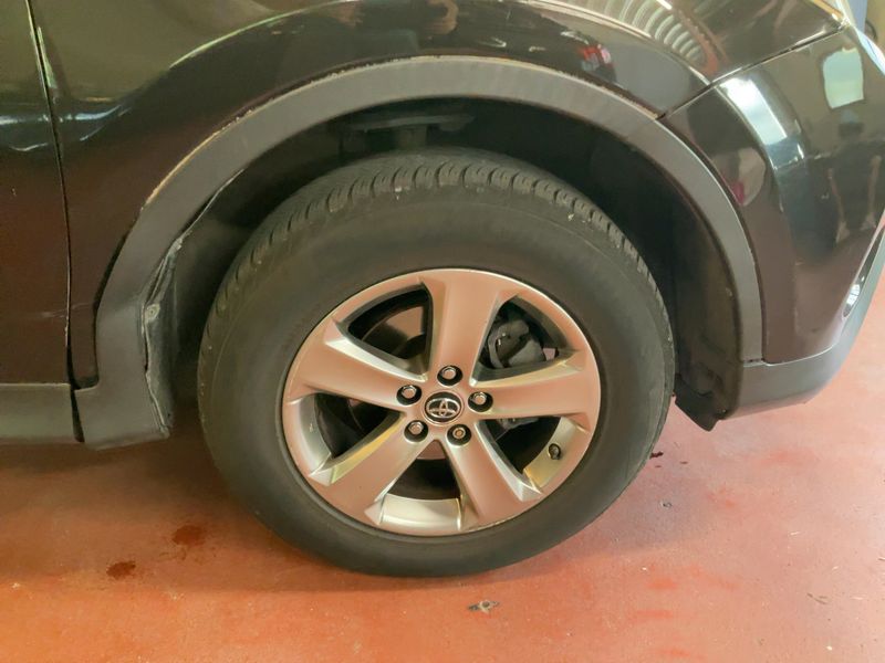 Toyota RAV 4 2.0 D-4D Life 2015 – снимка 11