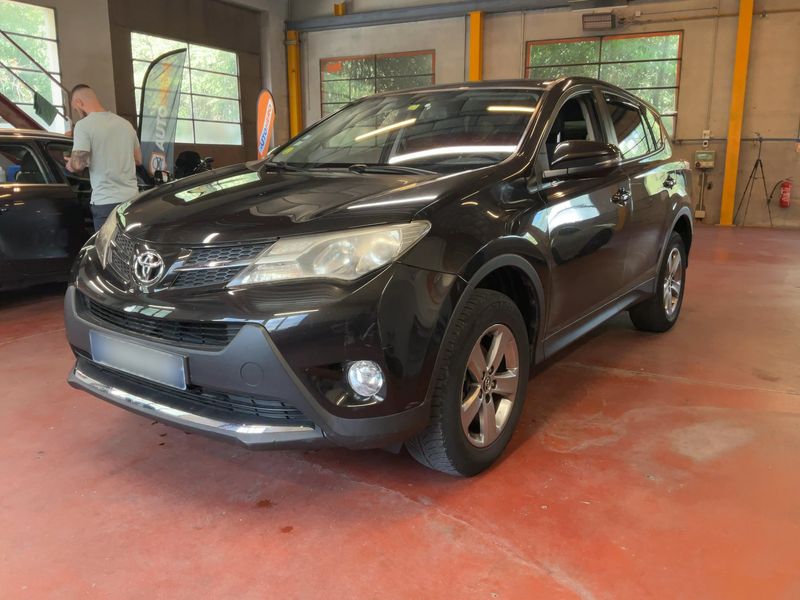 Toyota RAV 4 2.0 D-4D Life 2015 – снимка 1