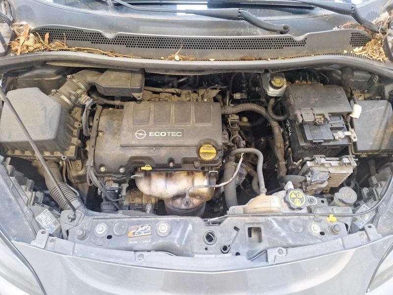 Opel Corsa 1.4 Edition 2015 – снимка 8