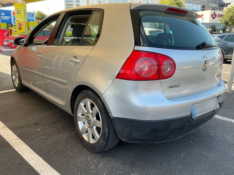 Volkswagen Golf V 2.0 TDI Sportline 2004 – снимка 6