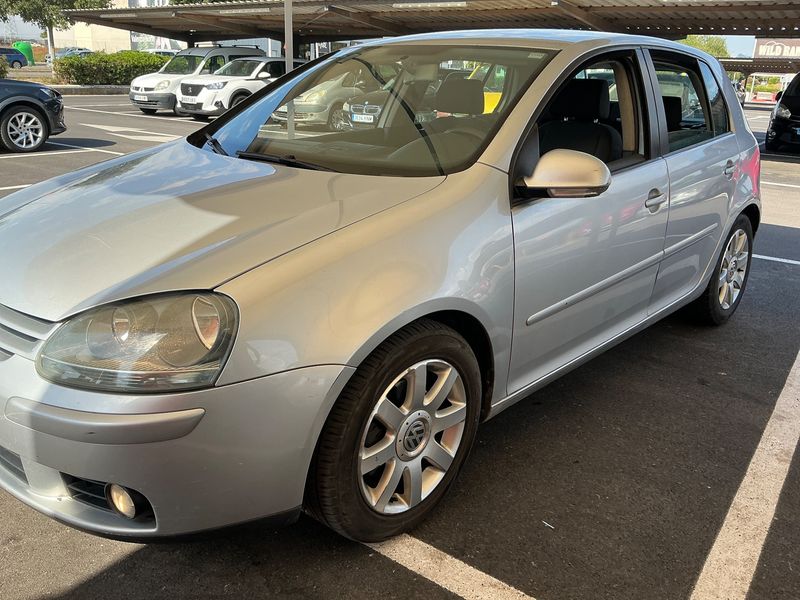 Volkswagen Golf V 2.0 TDI Sportline 2004 – снимка 2