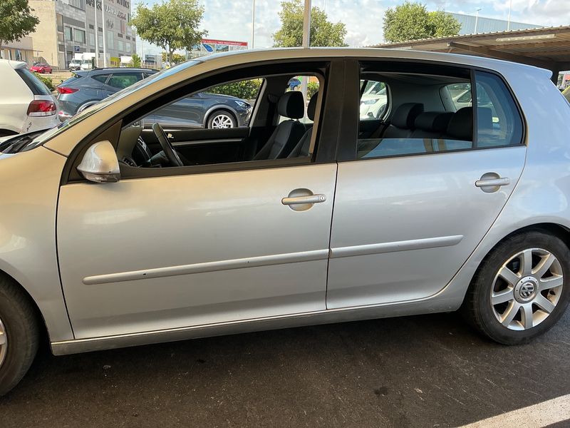 Volkswagen Golf V 2.0 TDI Sportline 2004 – снимка 4