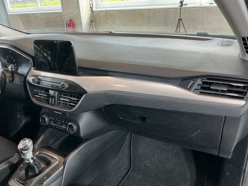 Ford Focus 1.0 EcoBoost Trend Edition 2019 – снимка 30