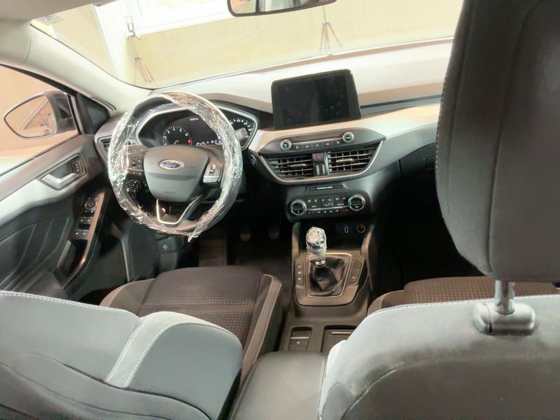 Ford Focus 1.0 EcoBoost Trend Edition 2019 – снимка 18