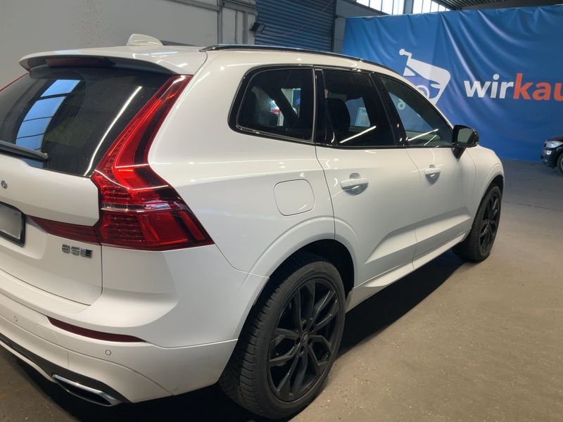 Volvo XC60 2.0 B5 Diesel Mild-Hybrid R-Design AWD 2020 – снимка 8