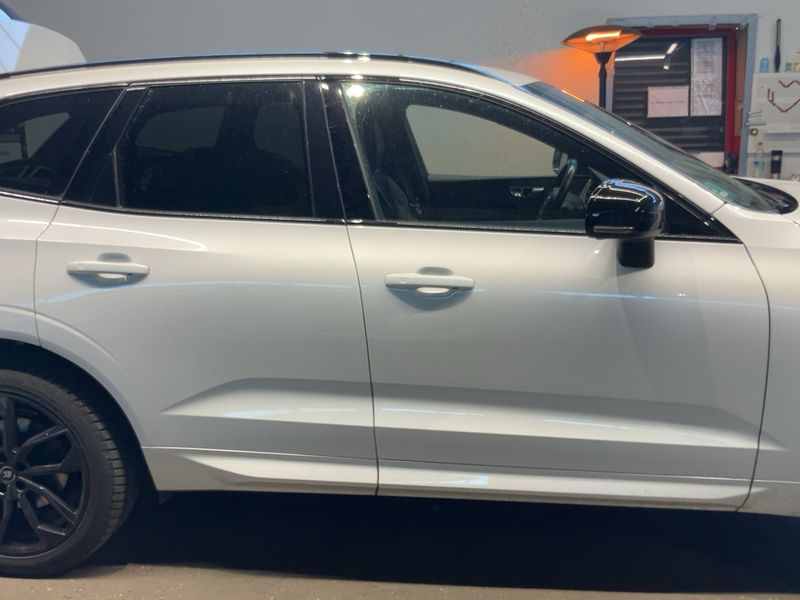 Volvo XC60 2.0 B5 Diesel Mild-Hybrid R-Design AWD 2020 – снимка 10