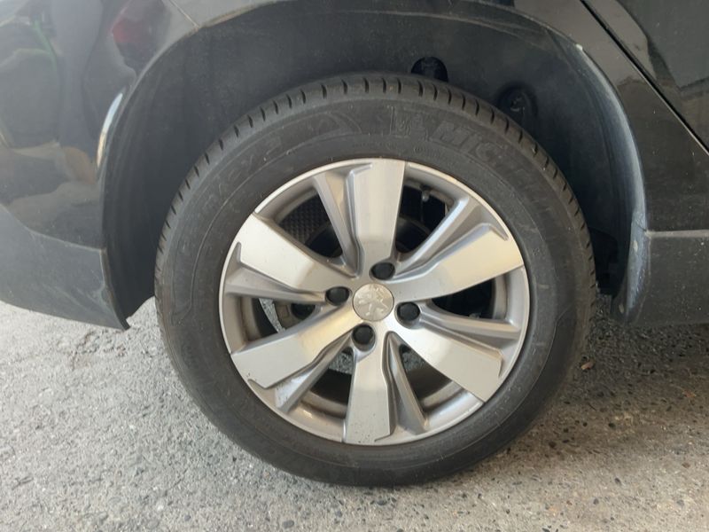 Peugeot 2008 1.2 PureTech Allure 2016 – снимка 9