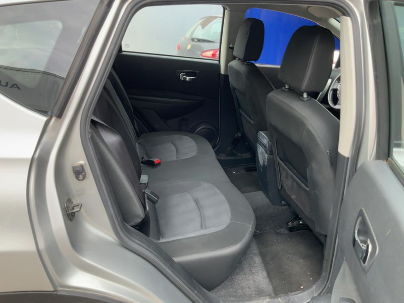 Nissan Qashqai 2.0 dCi Visia 4x4 2010 – снимка 19