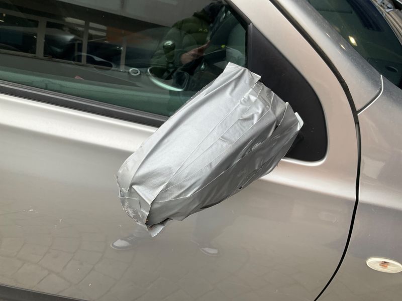 Nissan Qashqai 2.0 dCi Visia 4x4 2010 – снимка 22