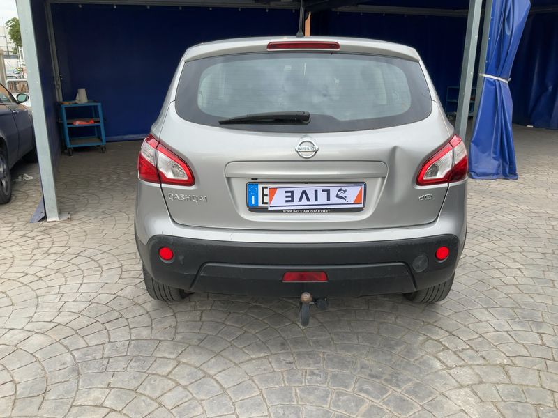 Nissan Qashqai 2.0 dCi Visia 4x4 2010 – снимка 7