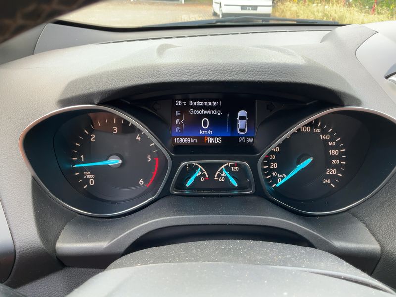 Ford Kuga 2.0 TDCi ST-Line 2017 – снимка 19