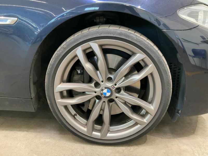 BMW 5er M550d xDrive 2016 – снимка 11