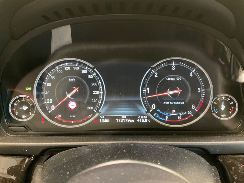 BMW 5er M550d xDrive 2016 – снимка 18