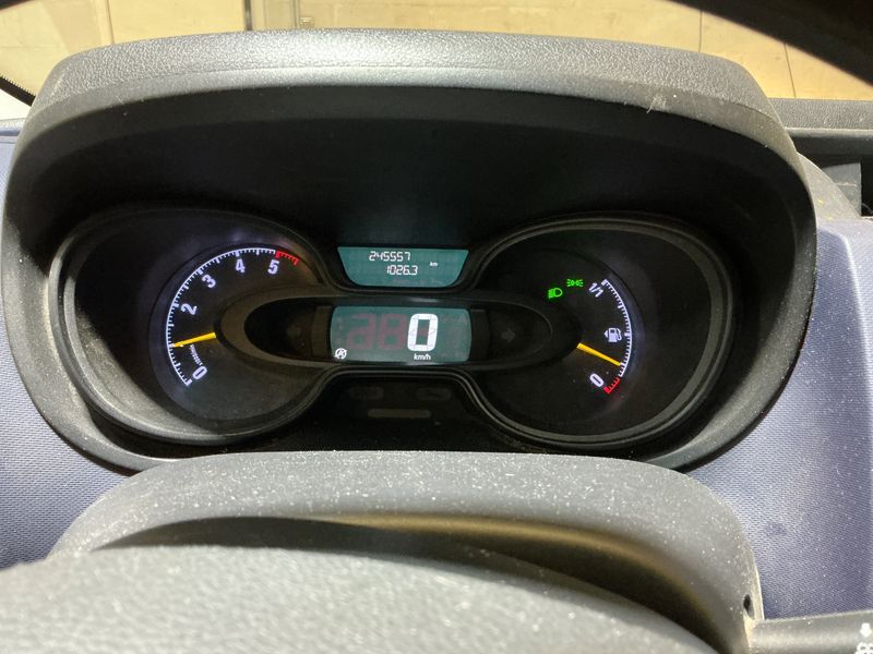Opel Vivaro 1.6 CDTI Biturbo Kasten L2H1 2,9t 2016 – снимка 18